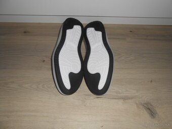 Predam nove original tenisky znacky NIKE AIR JORDAN ELEVATE - 7