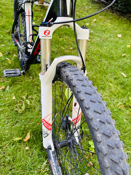 Predám karbónový Trek Elite 9.6, 26", veľkosť 19,5" - 7