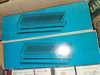 Vlajky,plagaty,mapy,stoličky - 7