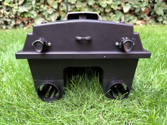 Zavazacia lodka GPS + SONAR - 7