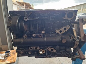 Predám motor 2.0 tdi 135kw CUPA,CUNA - 7