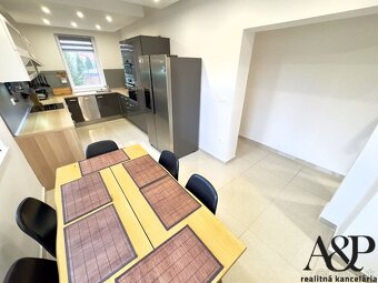 4 IZBOVÝ RODINNÝ DOM S BAZÉNOM, POZEMOK 783M2, RECA, okr. SE - 7