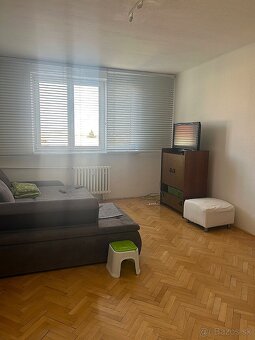 Predám 2i byt v úplnom centre NR s krásnym výhľadom - 7