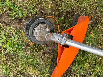 Krovinorez Stihl FS55 - 7