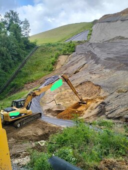 Hľadáme strojníkov Bager Dumper , Buldozer do Nemecka - 7