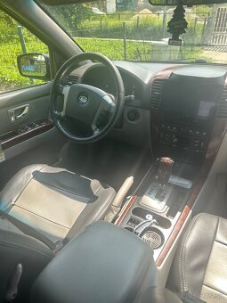 KIA SORENTO 2.5CRDI 103kw 4x4 - 7