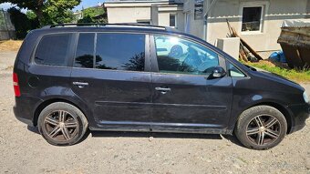 Volkswagen Touran - 7