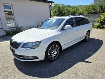 ŠKODA SUPERB COMBI L&K 2.0 CRTDI 140KW DSG 4X4 - 7