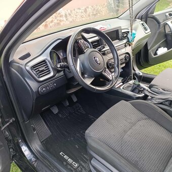 Predám Kia Ceed 1,4 103 kW - benzín (7/2019) - 7