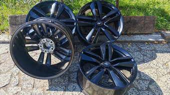 5x114,3 R19 --- FORD MUSTANG - 7