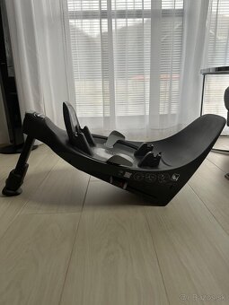 Autosedačka cybex cloud T Platinum + Base T/Z2 - 7