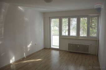 Predaj 3 izbový byt Nitra centrum + parkovanie vo dvore - 7