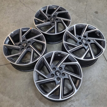 Hliníkové Hyundai disky 5x114,3 R18 7,5J ET55 - 7