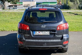 Hyundai Santa Fe 2,2 CRD AT6 4X4 - 7