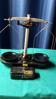 Starožitné laboratórne váhy bakelitové - 7