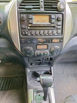 RAV4, 08/2005, STK do 02/27, 192000 km, 2. majiteľka, SR - 7