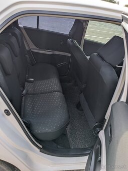 Predám Toyotu Yaris 2007, 1.0 VVT-I - 7
