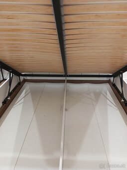 Manželská posteľ - 7