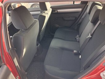 Predám SUZUKI SWIFT - 7