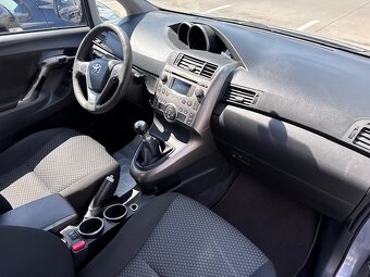 Toyota Verso 2.0 D4-D - 7