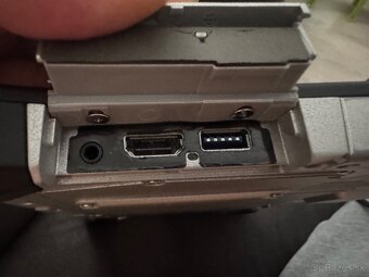 Panasonic FZ-G1 i5 TOUGHPAD WINDOWS 10 - 7