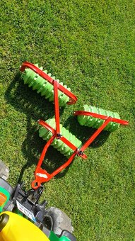 Predám elektr.traktor Peg Perego John Deere - 7