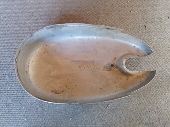 Kryt motora zapaľovania na Stadion S1, S11, S22, Jawetta 551 - 7