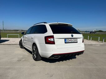 Škoda Octavia Combi 2.0 TDI RS DSG - 7