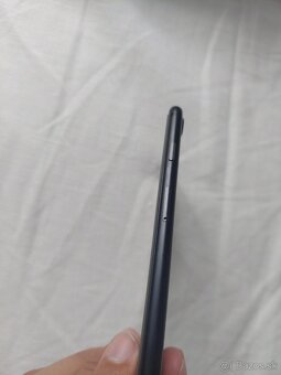 Apple iPhone 7 128 GB Black - 7
