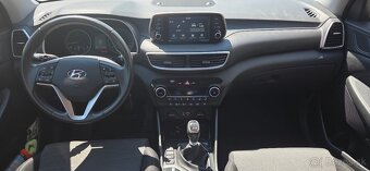 Hyundai Tucson 1.6i - 7