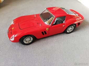 1:18 FERRARI 250 GTO - 7