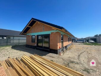 Krásny 4 izbový RD bungalov 92,26 m2 na pozemku 495 m2, Sene - 7