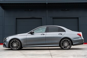 Mercedes-Benz E 220d 4Matic AMG Line / Night Paket - 7