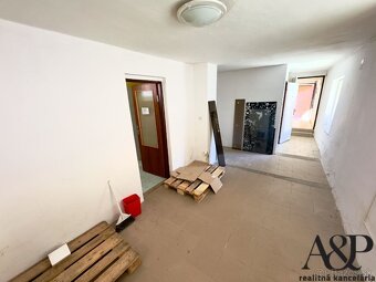 NA PREDAJ RODINNÝ DOM-PODNIKATEĽSKÝ PRIESTOR, POZEMOK 826M2, - 7