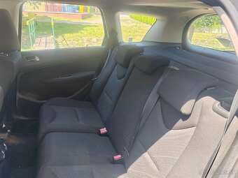 Peugeot 308 SW 1,6 combi 2012 - 7