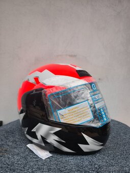 Predám nové prilby po 15€ - 7