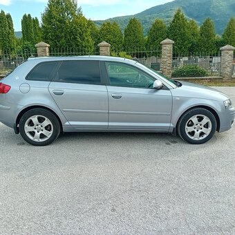 Audi A3 2L benzín automat - 7