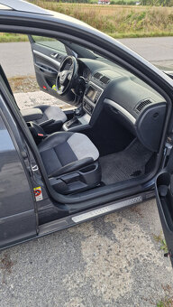 Škoda octavia combi 2 RS 2.0 TDI DSG - 7