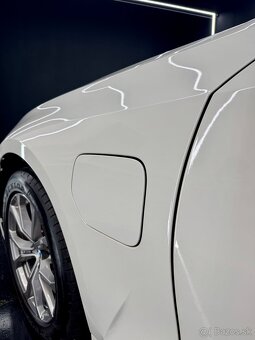 BMW 320e xDrive Plug-in Hybrid (2021) - 7