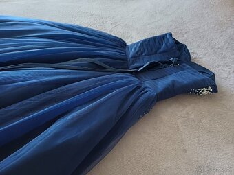 Predáme spoločenské šaty - 7