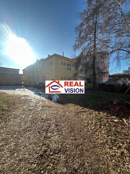 Predaj obchodno administratívna budova Poprad, Námestie Svät - 7