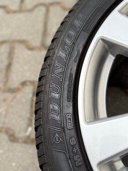 Predám pneu DUNLOP - 7