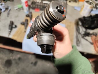 Rozpredám diely motora - 7