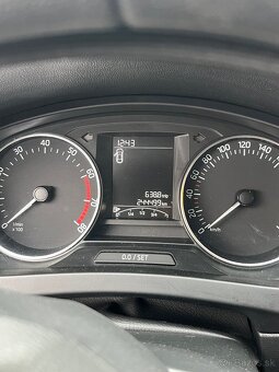 Škoda rapid 1,2 TSI - 7