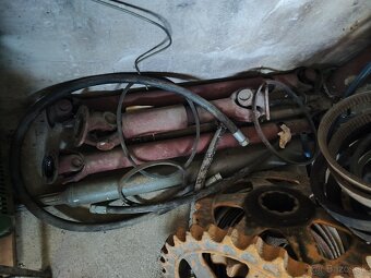 Náhradné diely - 7