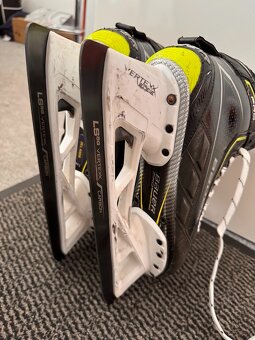 BRANKÁŘSKÉ BRUSLE BAUER PRO, VEL. 43/8 FIT2 NOVÉ NOŽE - 7
