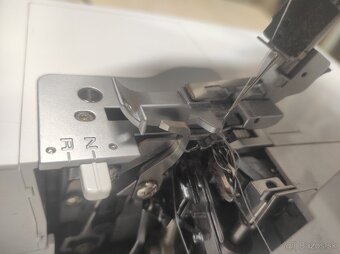 Overlock LADA 700D + 5 kusov pätiek navyše - 7