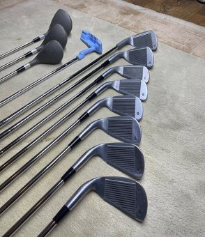 Kompletný golfový set = 12 Palíc + bag Callaway + vozík + lo - 7