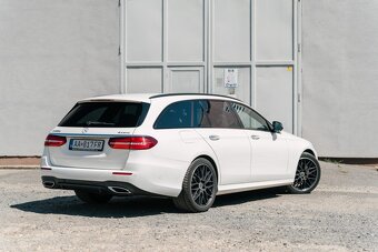 Mercedes-Benz E trieda Kombi 220 d 4MATIC A/T - 7
