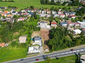 Na predaj, stavebný pozemok, projekt na 3 bytové jednotky - 7